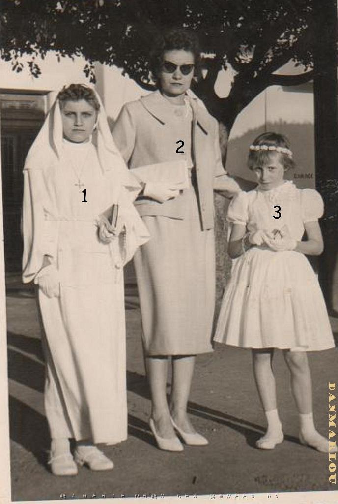COMMUNIONS ORAN MARAVAL NOTRE DAME DE LOURDES 19XX N01.JPG